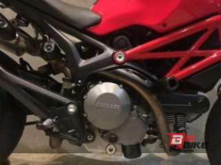  Ducati Monster 796